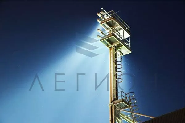 Мачты освещения с молниеотводом